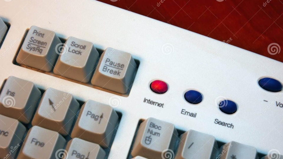 Panduan Pemula Mengenal Komputer Dari Keyboard Hingga Internet Panduan Pemula Mengenal Komputer Dari Keyboard Hingga Internet